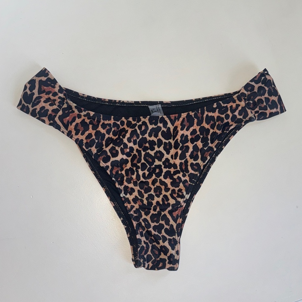SHEIN Leopard Print Bikini Bottoms - Black and Brown